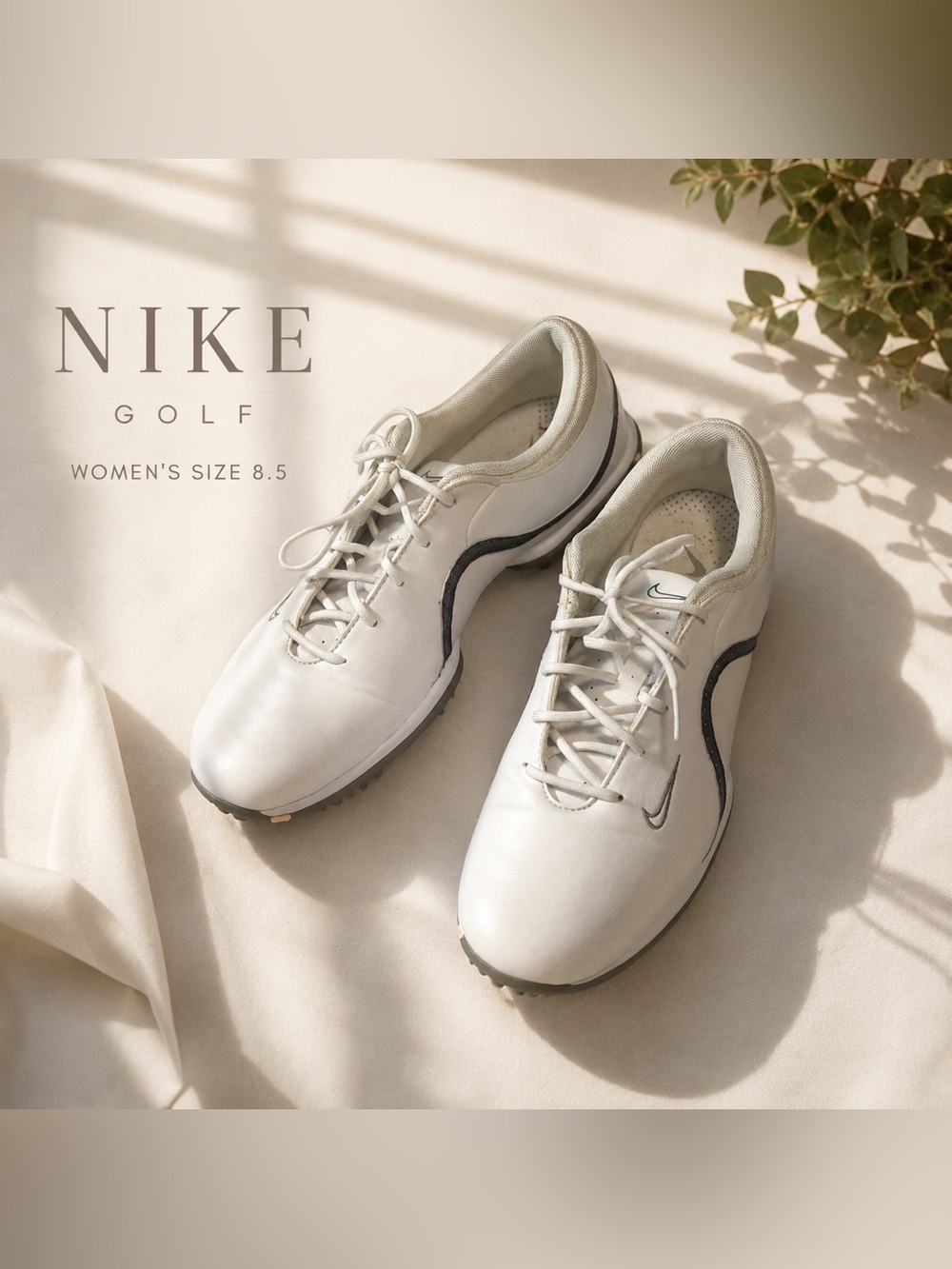 Nike Women’s White Leather Golf Shoes Spiked Golf Cleats Size 8.5
